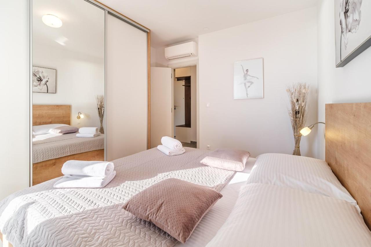 Golden View 8 Appartement Split Buitenkant foto